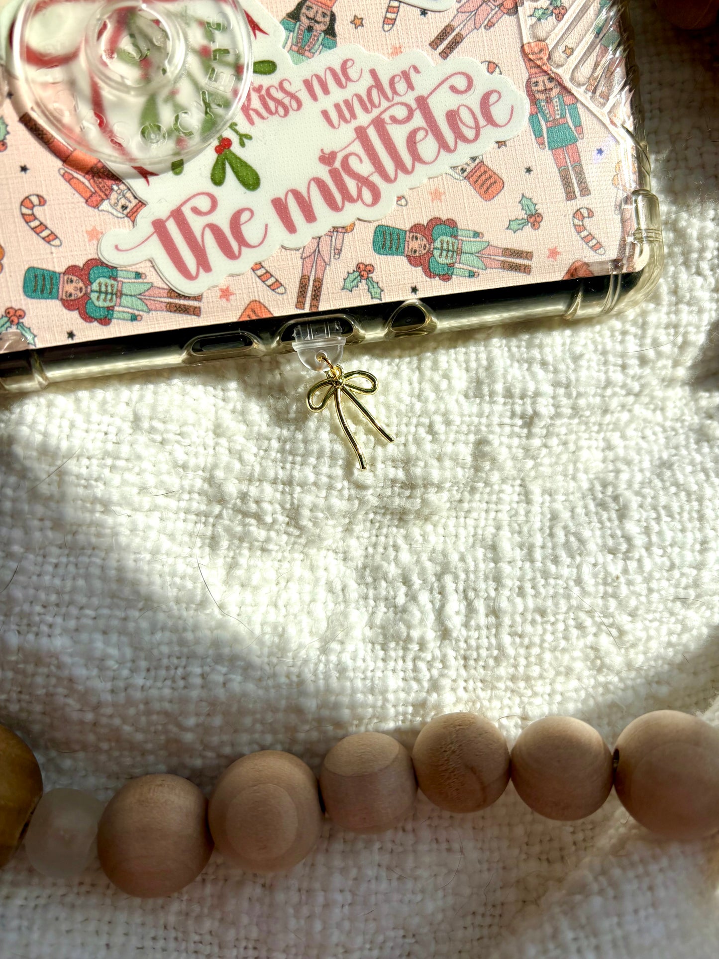Dainty Bow Kindle/Switch Charm