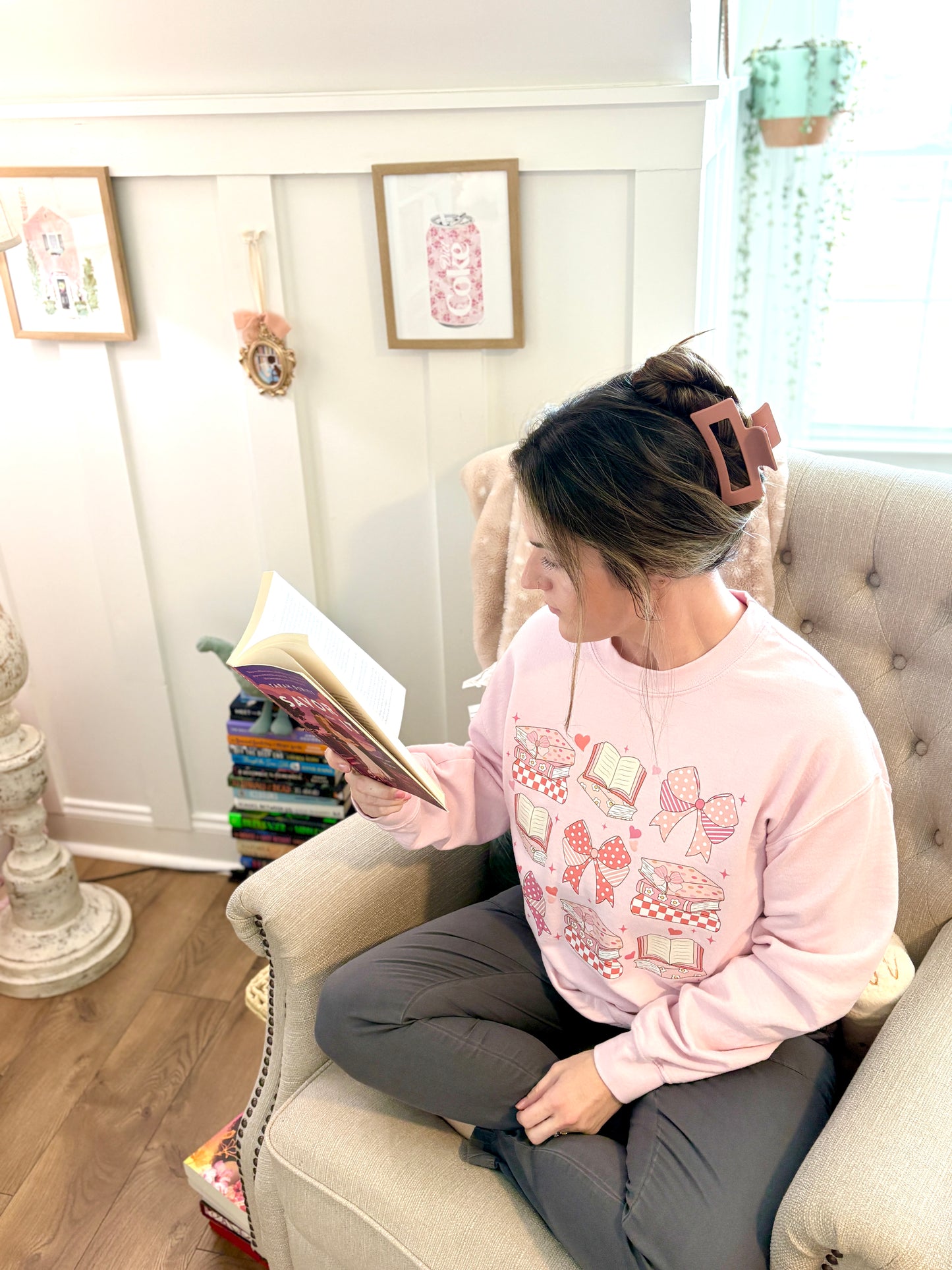Girly Books & Bows Collage - Shirt/Crewneck