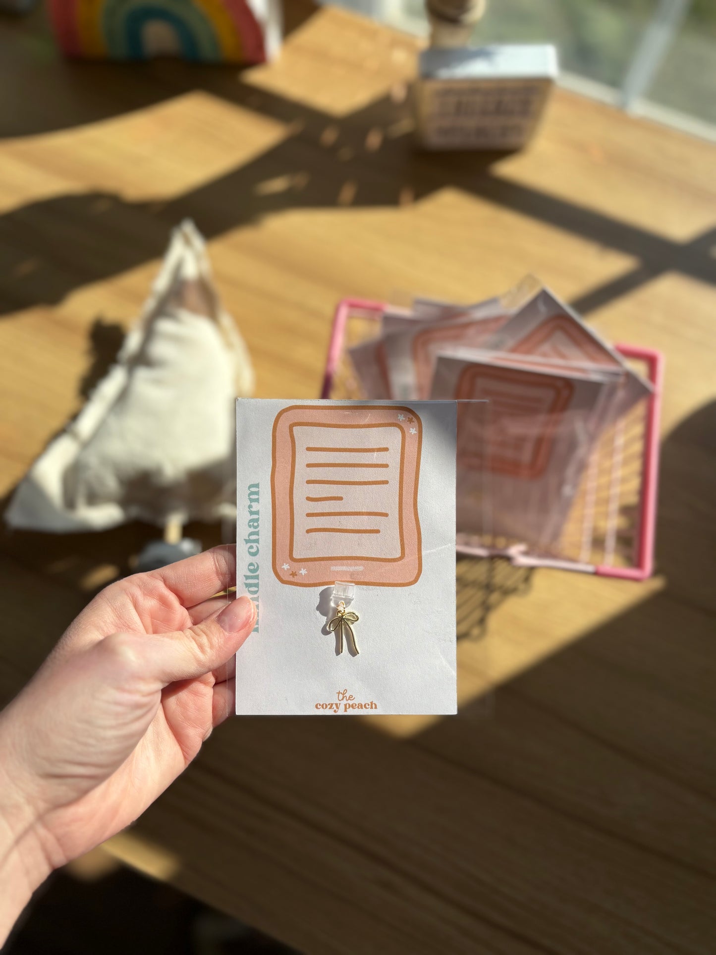 Dainty Bow Kindle/Switch Charm