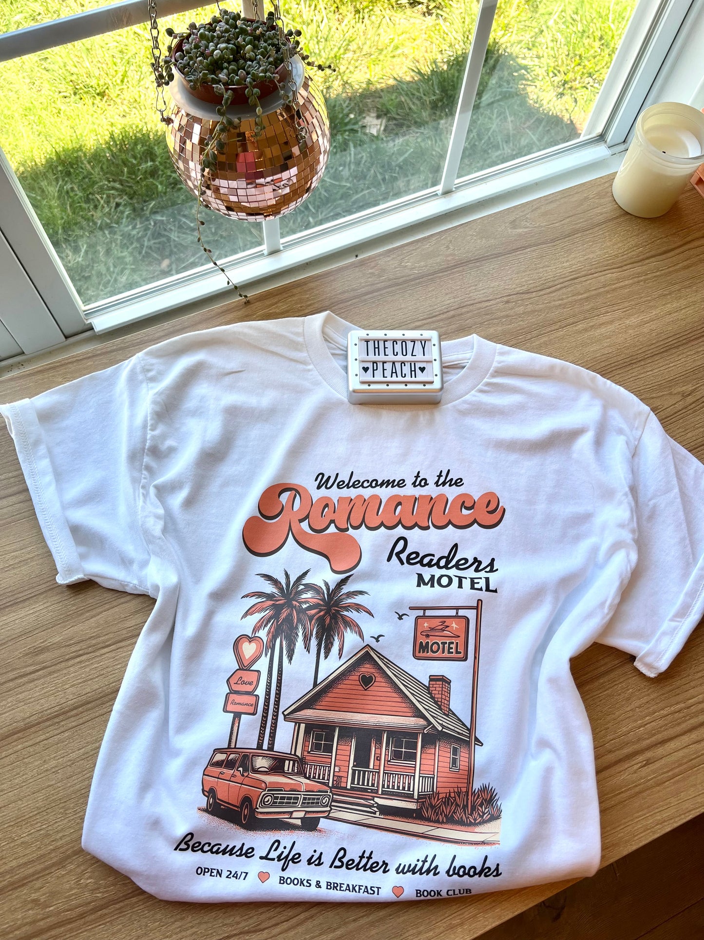 Romance Readers Motel Shirt/Crewneck