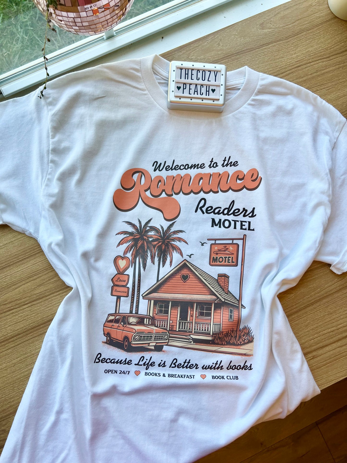 Romance Readers Motel Shirt/Crewneck