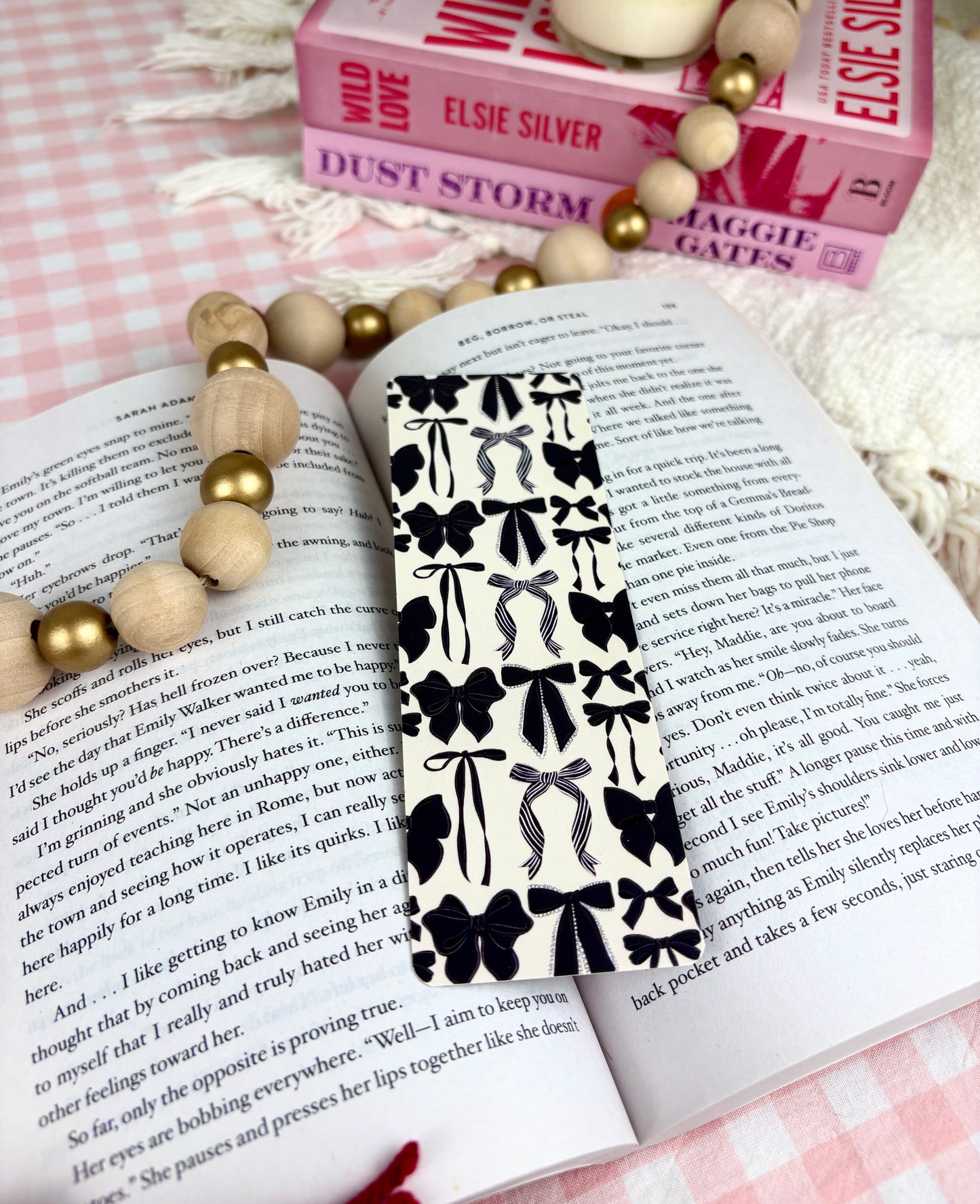 Onyx Bows Bookmark