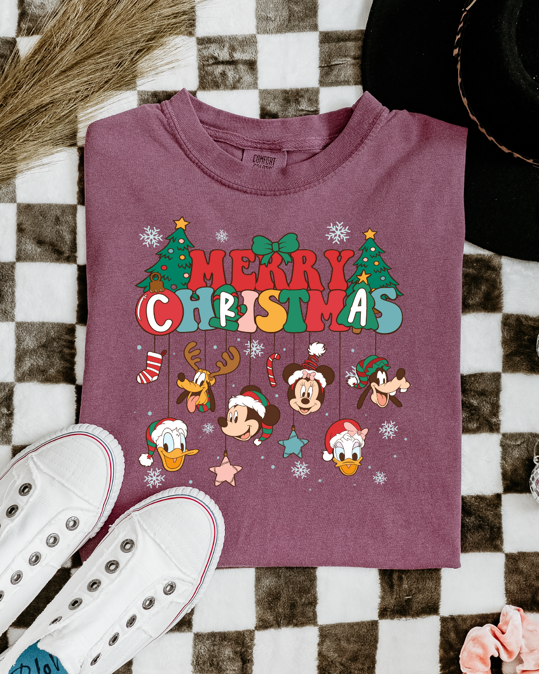Merry Christmas Mickey & Friends - Shirt