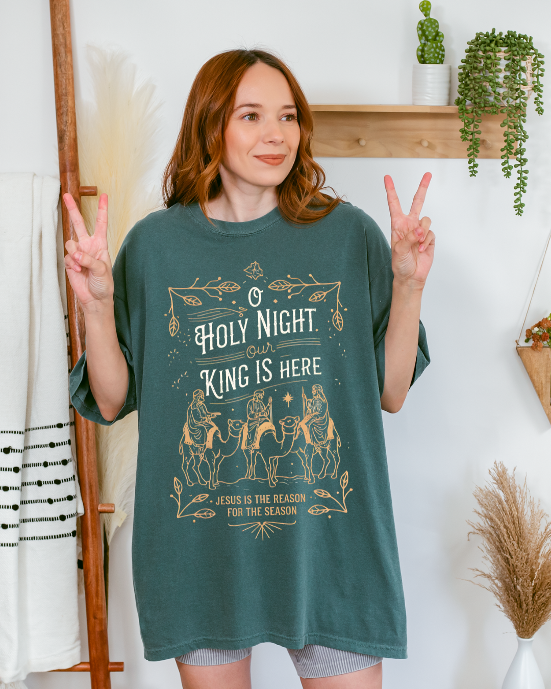 O Holy Night Our King Is Here - Shirt