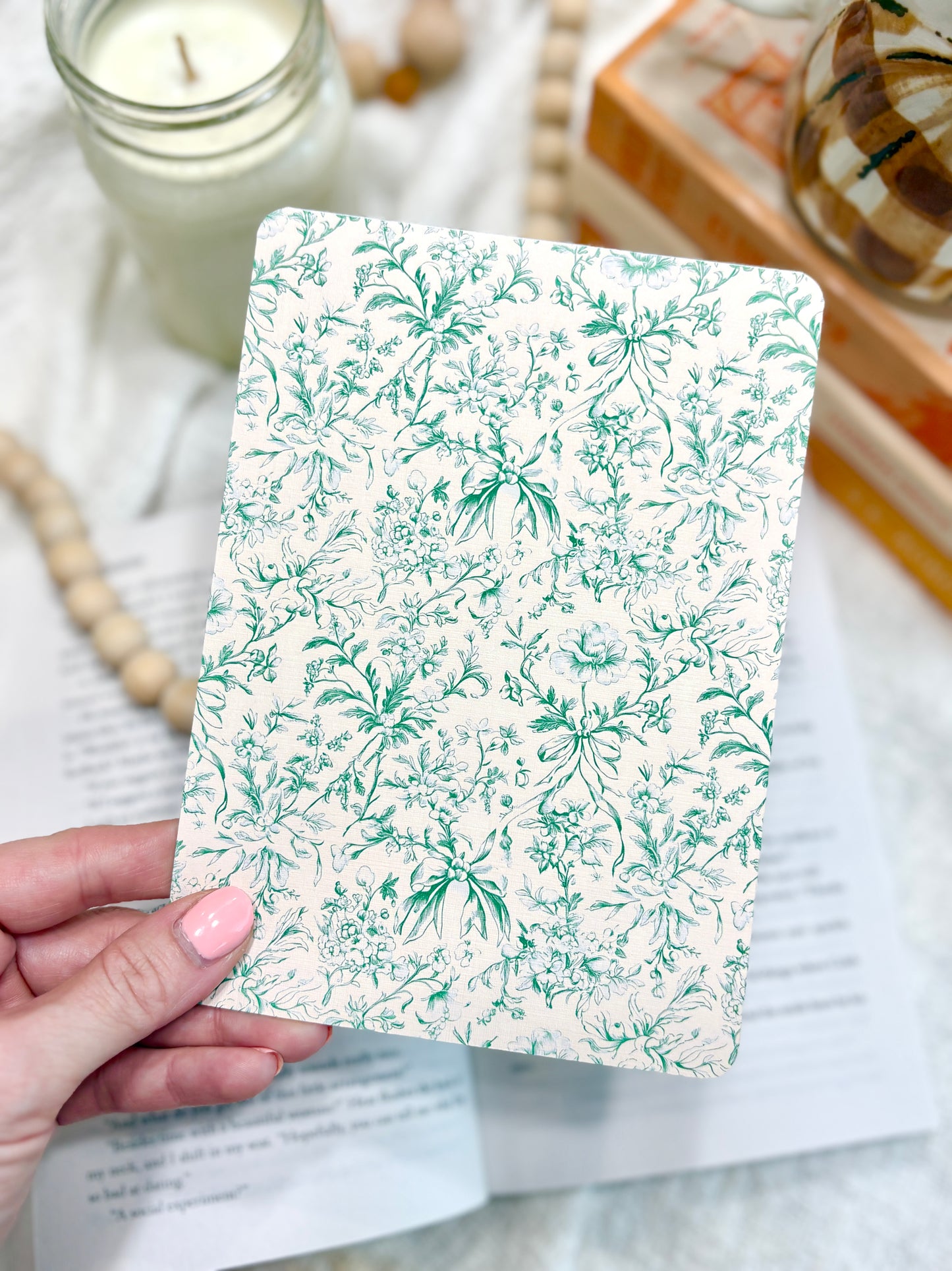 Vintage Green Toile Kindle Insert