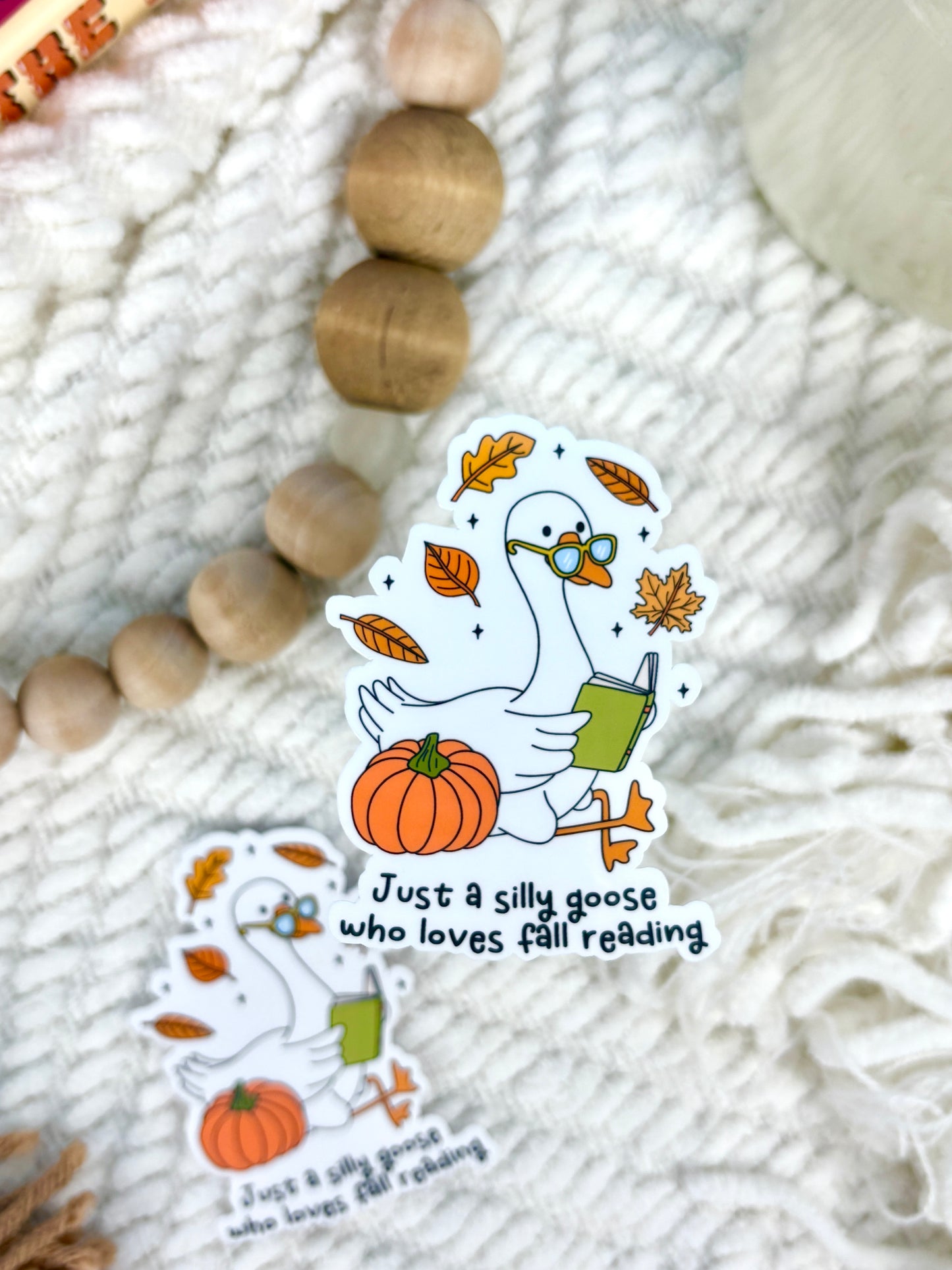 Silly Goose Loves Fall Reading Sticker